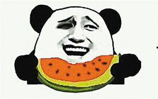 群众吃瓜心疼的视频,群众吃瓜心疼，共情瞬间引发社会热议